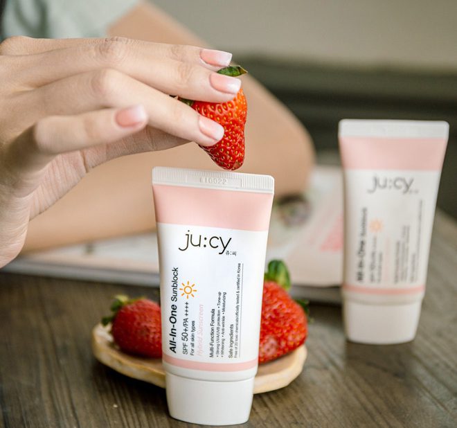 Mùa đông sắp đến, có thể quên ăn nhưng đừng quên bôi kem chống nắng